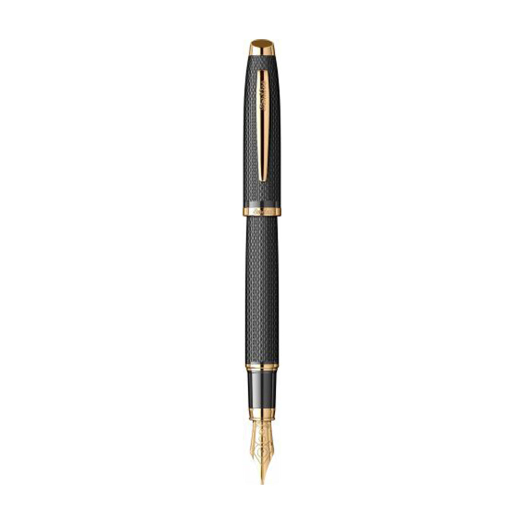 Scrikss Oscar 390 Medium Nib Fountain Pen - Matt Black GT in white Background