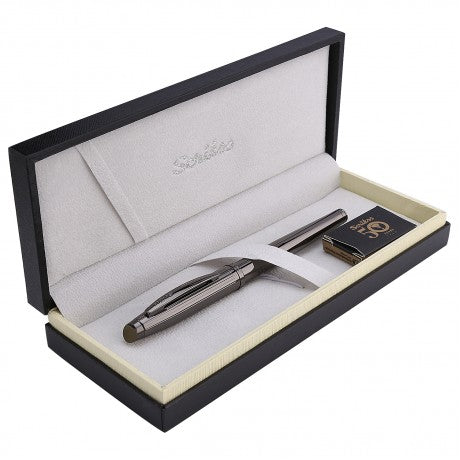 Scrikss Oscar 39 Medium nib Titanium TT Fountain Pen in a gift box