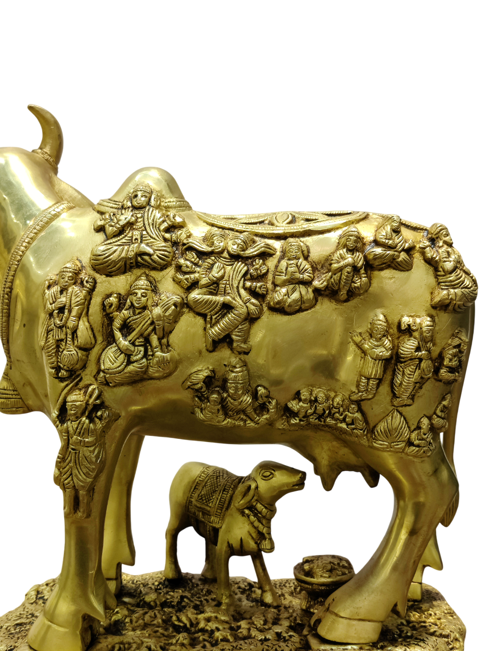 Golden Kamadhenu Cow Idol – Divine Prosperity & Sacred Abundance