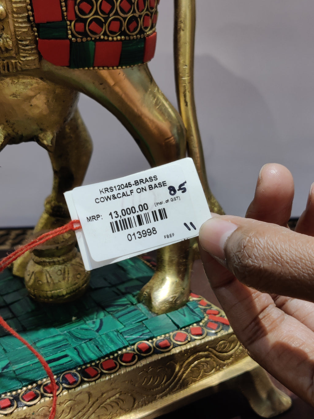Royal Kamadhenu Cow & Calf Idol – Multicolor Prosperity Symbol