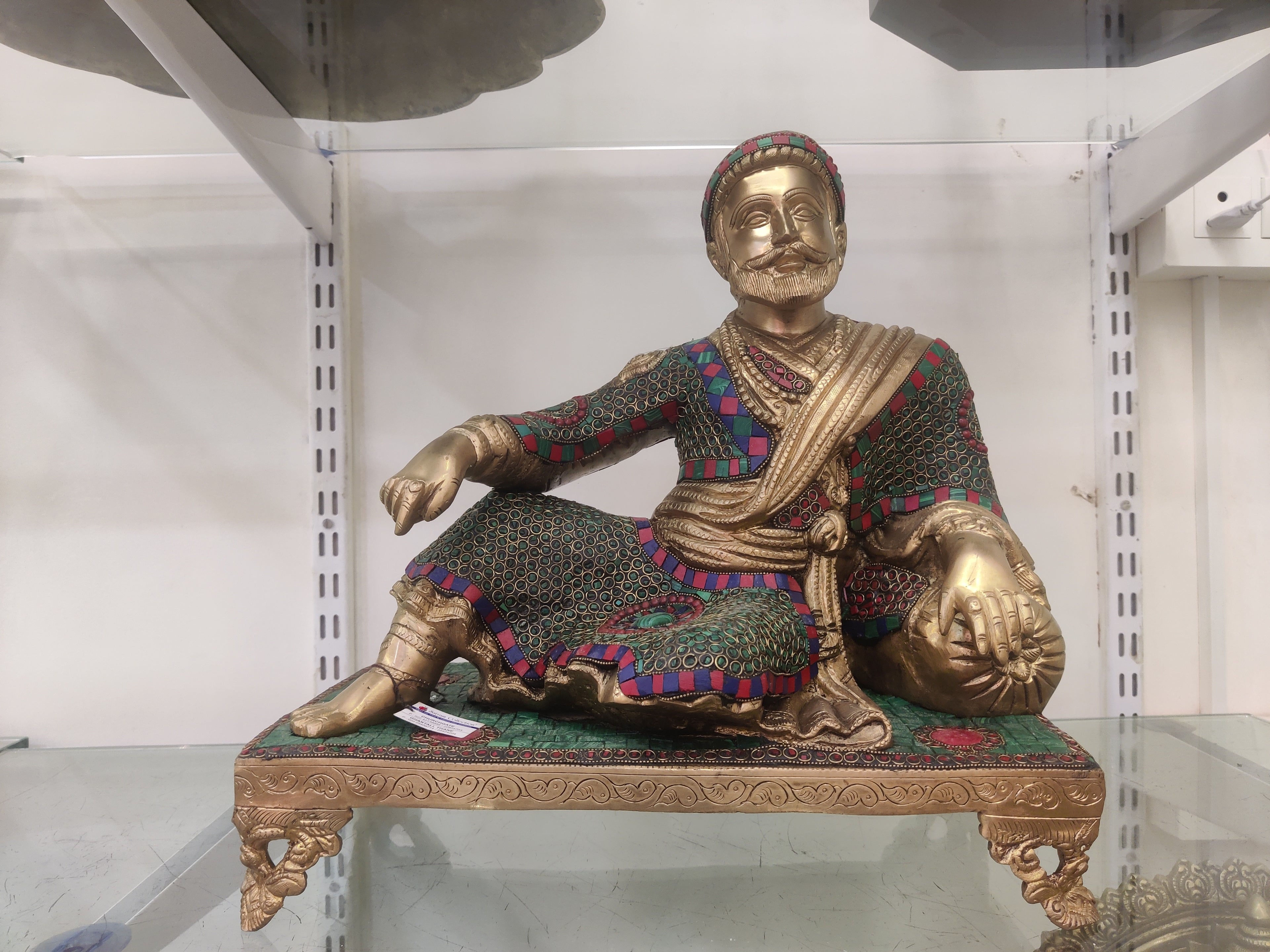 Royal Maharaja Brass Statue – Vintage Heritage Décor