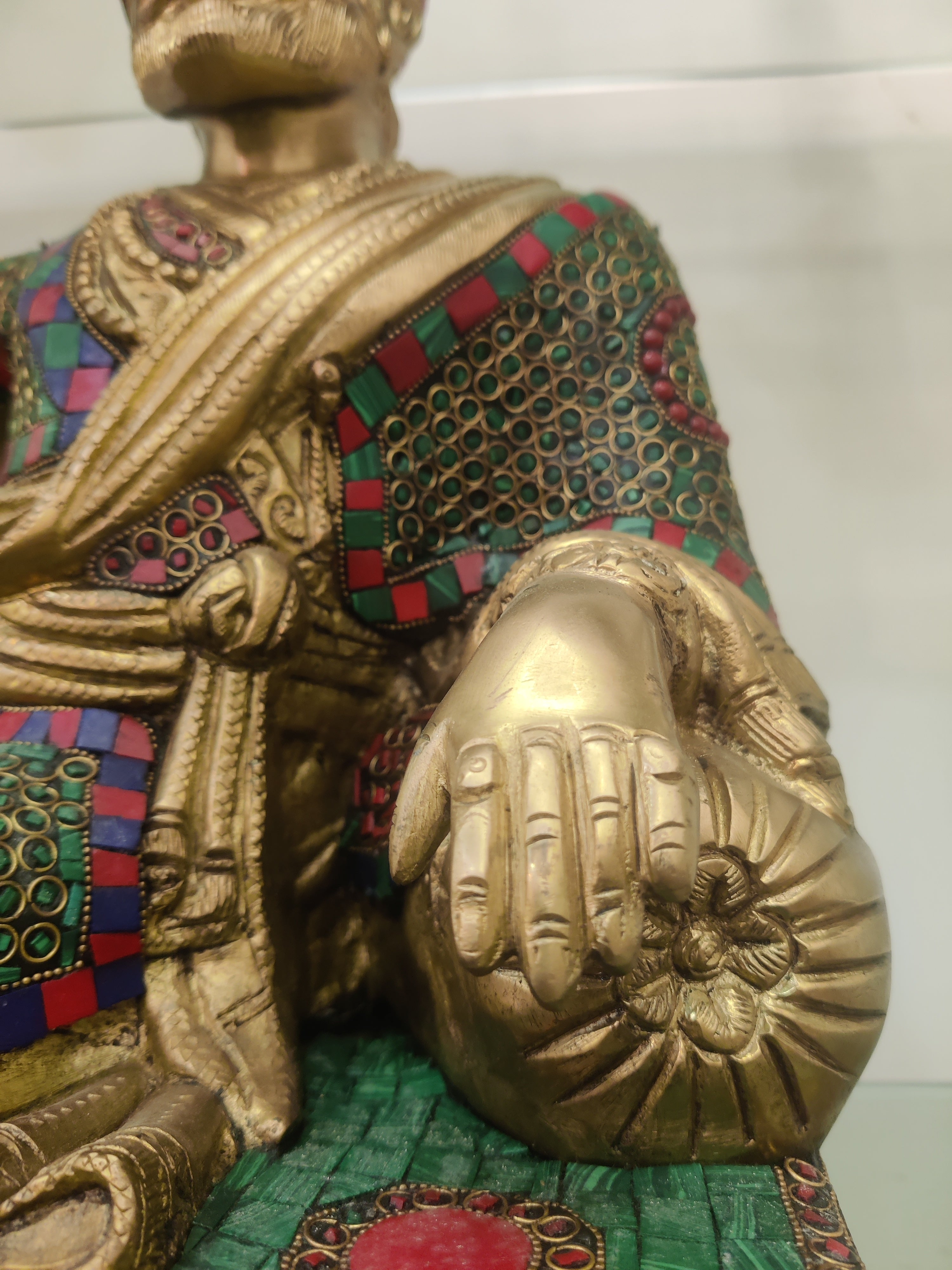 Royal Maharaja Brass Statue – Vintage Heritage Décor