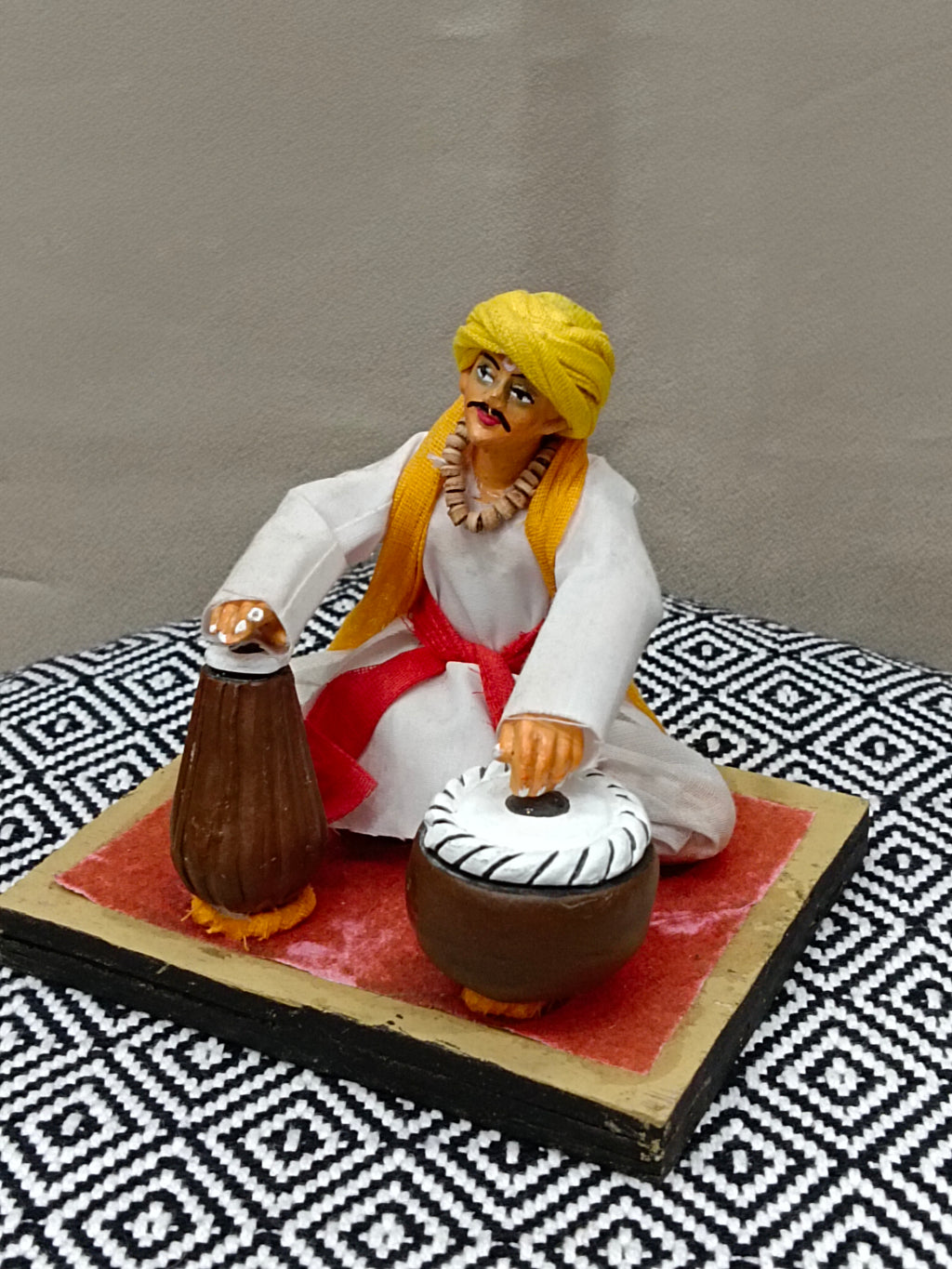 Warkari Terracotta Statue – Traditional Maharashtrian Devotional
