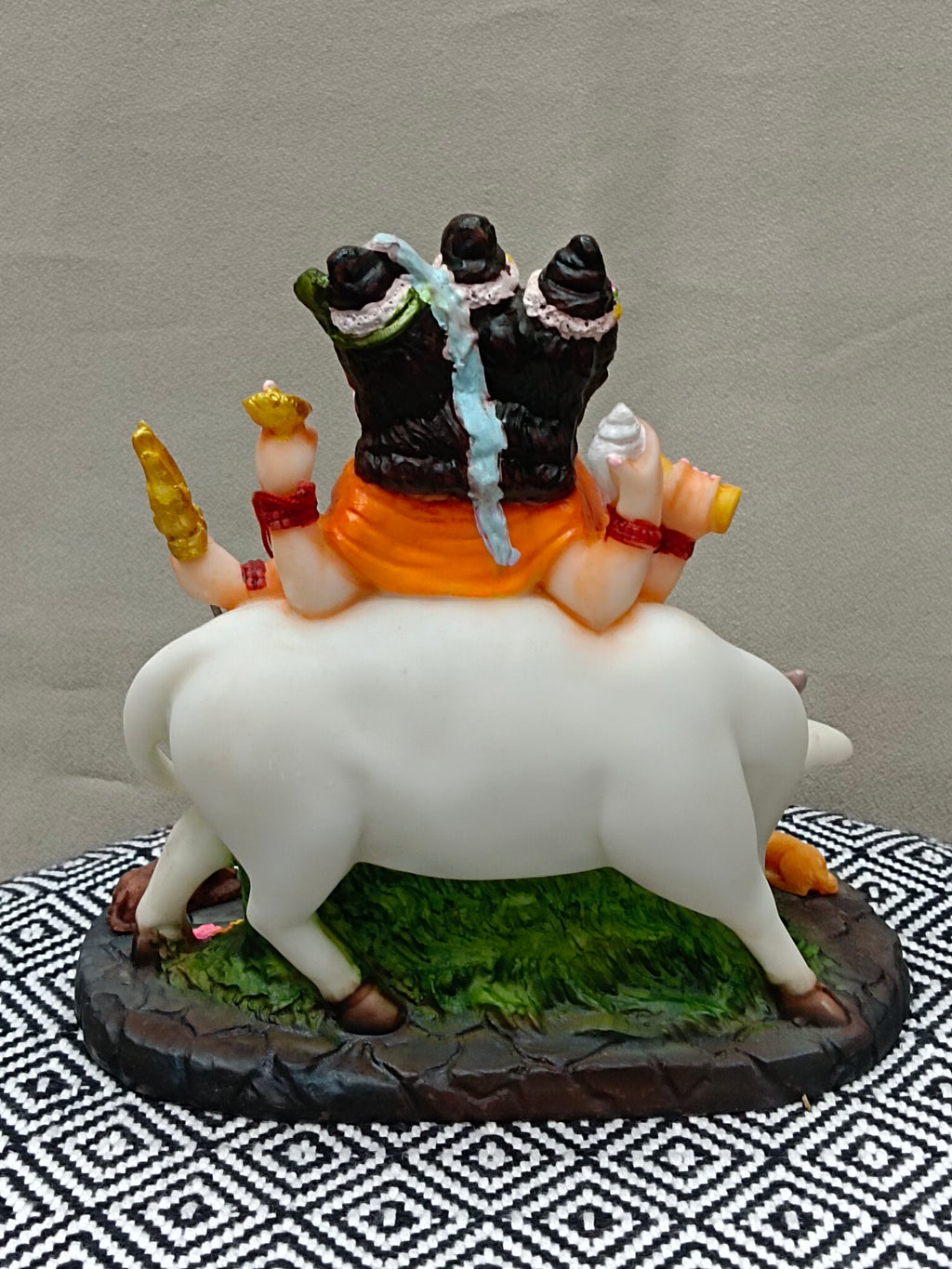 Dutta Statue – Fiber Dattatreya Idol with Cow