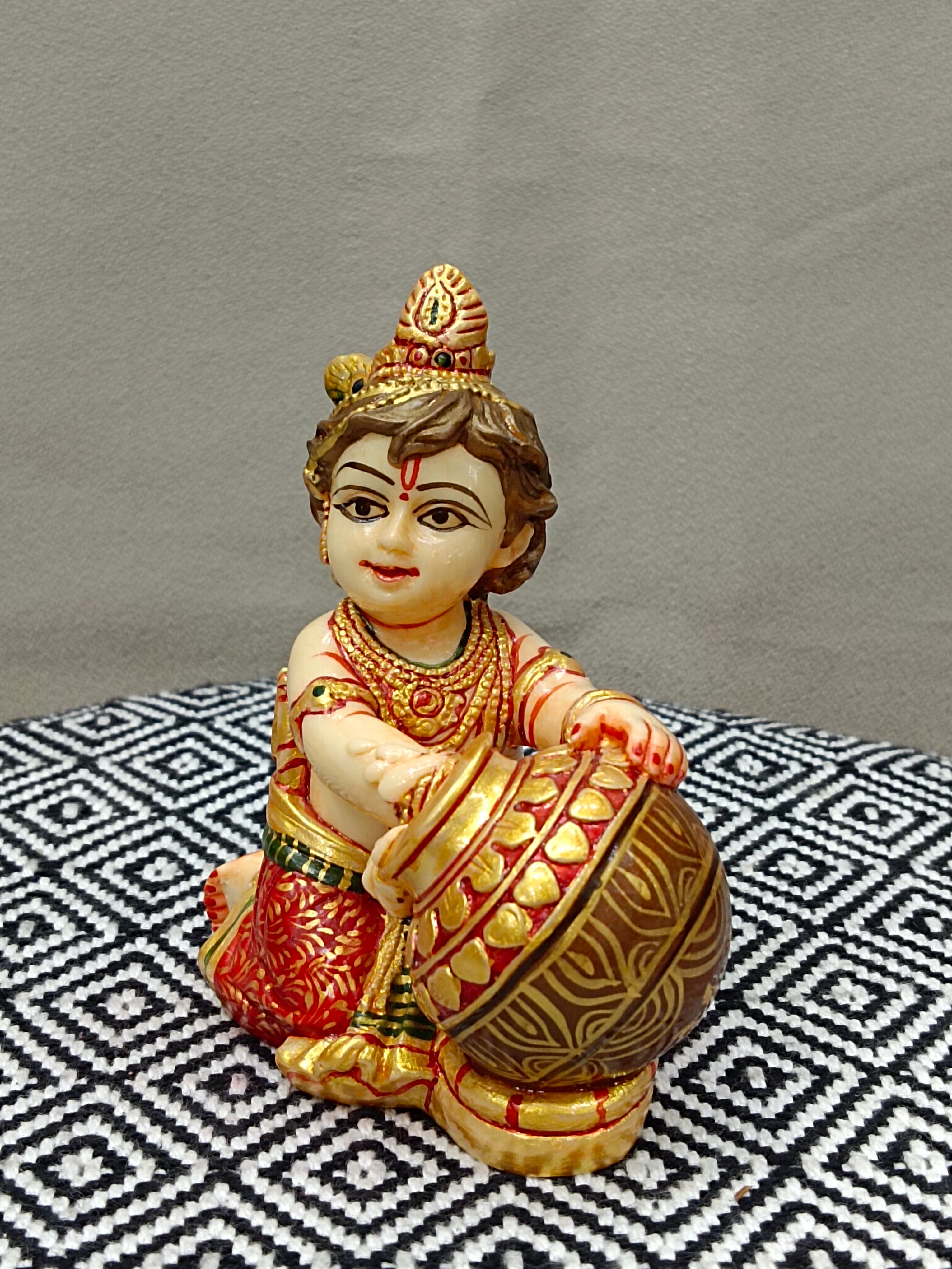 Marble Dust Makhan Krishna Statue – Bal Krishna with Makhan Pot