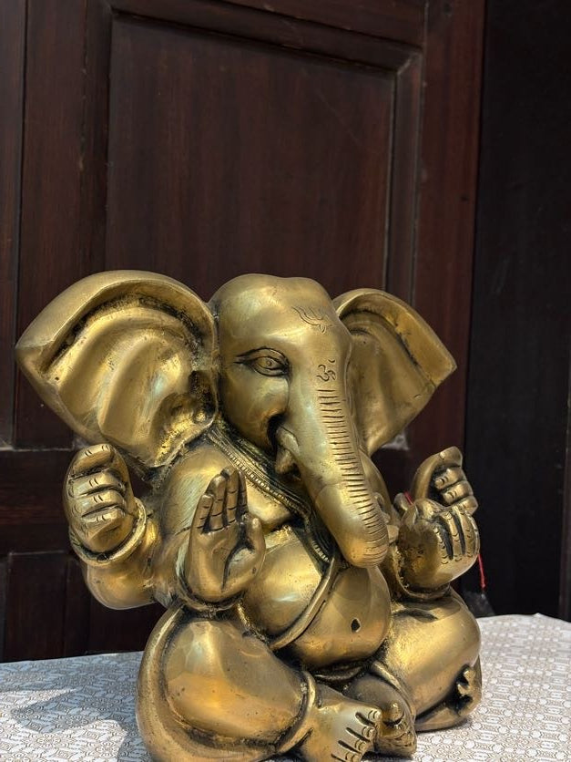 Brass Lord Ganesha Idol – Traditional Golden Blessings