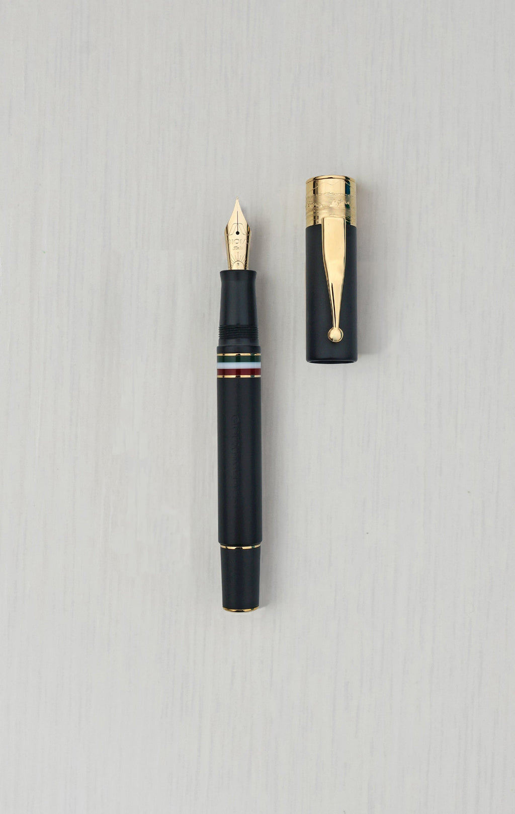 Gioia | Fountain Pen & Rollerball Pen | Partenope | Black Sand | Gold Trims