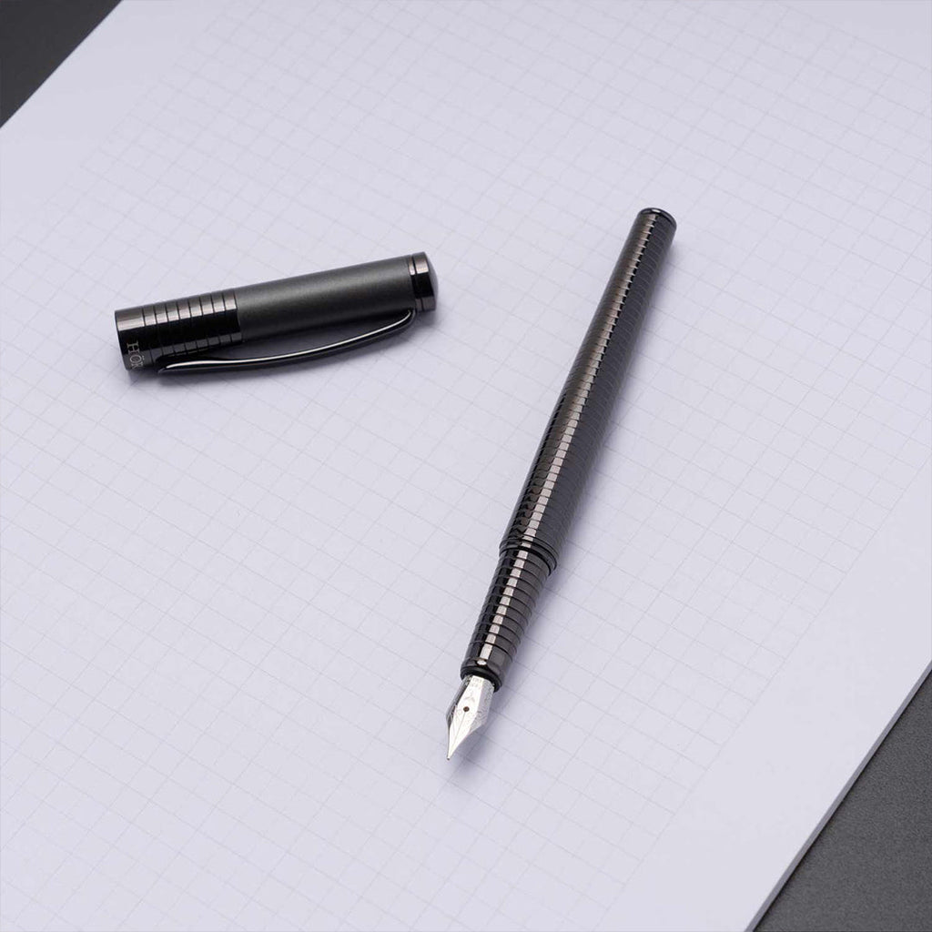 Horner | Fortress | Fountain Pen | Gunmetal - penpencilink