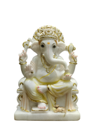 White Marble Lord Ganesha Idol – Peaceful Divine Elegance