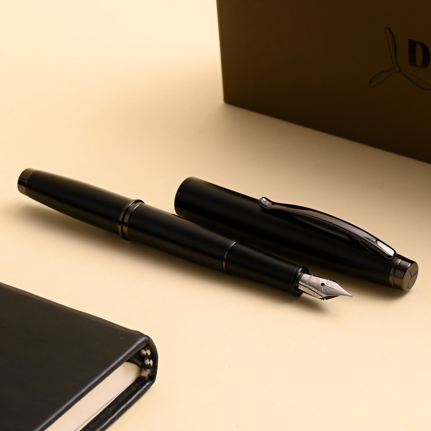 Monteverde Dakota Fountain Pen - Black Sky - penpencilink