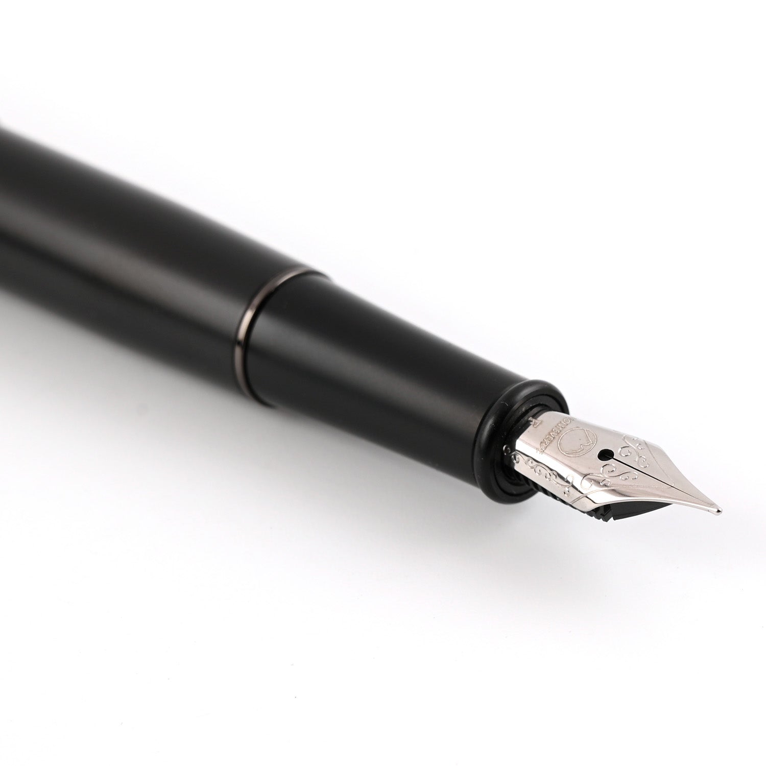 Monteverde Dakota Fountain Pen - Black Sky - penpencilink