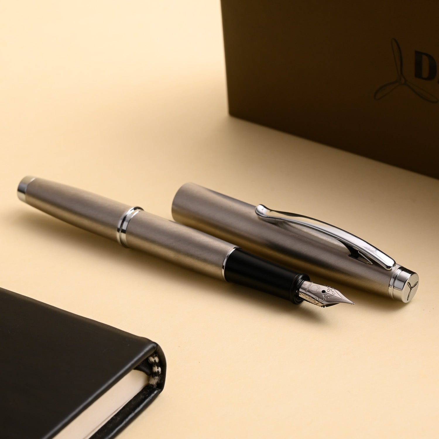Monteverde Dakota Fountain Pen - Stainless Steel CT - penpencilink