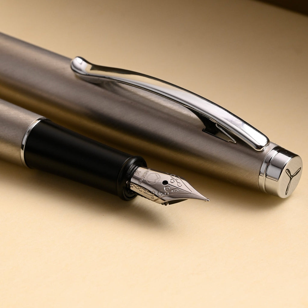 Monteverde Dakota Fountain Pen - Stainless Steel CT - penpencilink