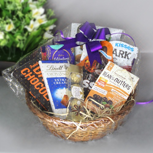 Chocolate Hamper with Basket for this Diwali 2022
