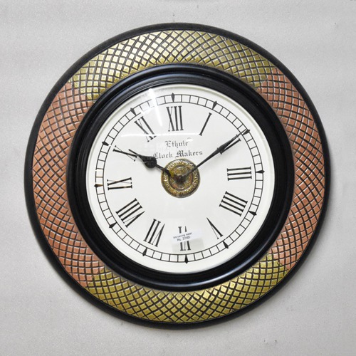 Wooden Look Round Home Fancy  Wood Finish Latest Antique Design Ticking Movement Wall Clock(16x 16 inches)