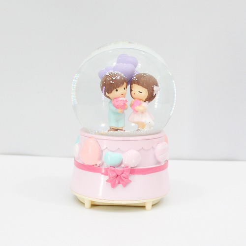 Cute Couple in Dome with Lights and Snow Effect Showpiece