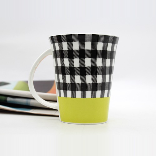 Printed white And Yellow Lines Ceramic Coffee Mugs