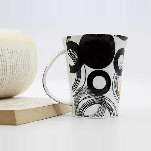 Circle Design Printed Ceramic Coffee Mug