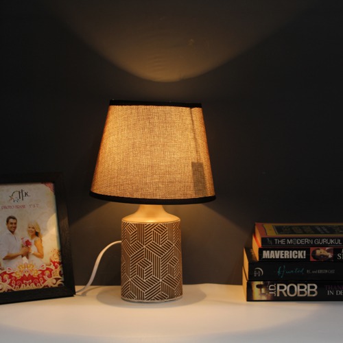 Brown Fabric Shade Table Lamp With Ceramic Base Table Lamp For Desktop , Home decor