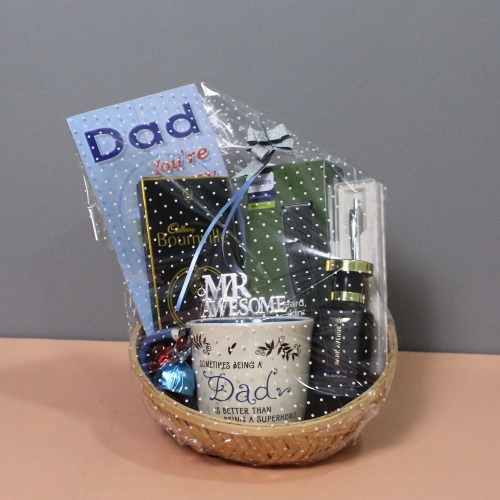 Family Day Special Small Gift Hamper For Your Father