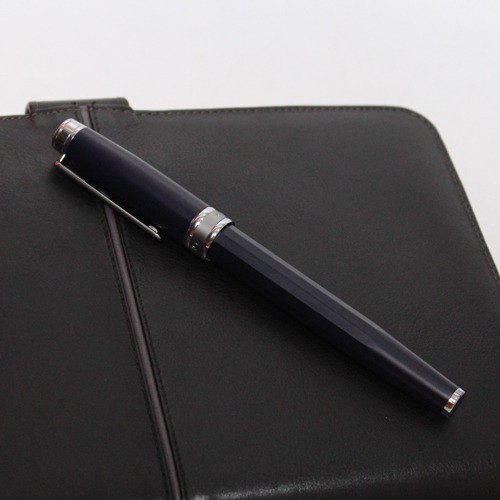 Sheaffer Gift Fountain Pen – Glossy Black With Chrome-Plated Trim