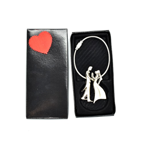Romantic Couple Metal Key Chain | Metal Keychain | Perfect Birthday, Anniversary, Valentine Gift for husband Men Boyfriend