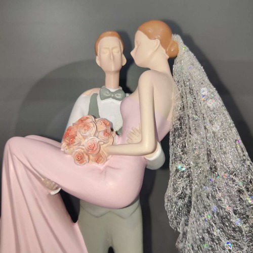 Romantic Couple Statue Showpiece With Lights