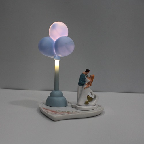 Valentine Romantic Love Couple With Balloon Shape lamp Lighting Effect