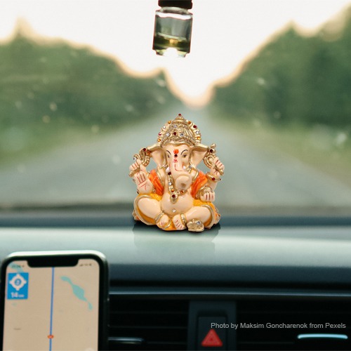 Mukut Dashboard Ganesha Statue| Car Dashboard