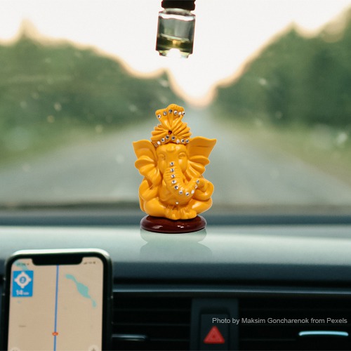 Yellow Lord Ganesha Pagdi Ganesha Statue For Car Dashboard
