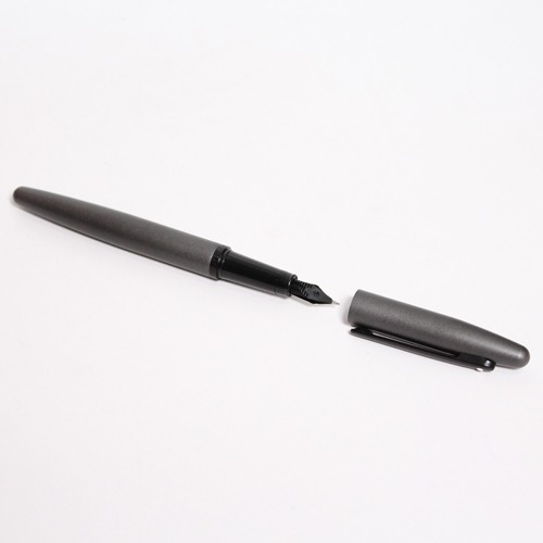 Sheaffer Matt Black Fountain Pen | Fountain Pen Provides a Smooth Writing Experience | Perfect for Gifting on Special Occasions