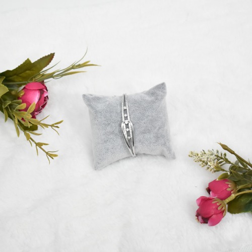 Smart Casual Twisting Sparkle Diamond Silver Plated Kadaa Bracelets for Women and Girls