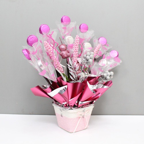 Elegant Pink Homemade Chocolate Bouquet | Chocolate Hamper| Chocolate Bouquet